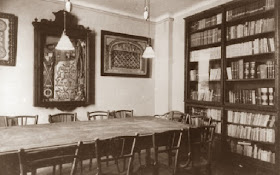 Foto antigua de una sala de la sede del Coro de Marina
