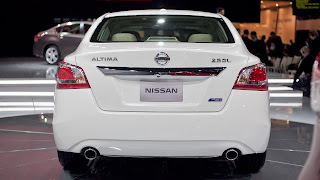 2013 nissan altima back