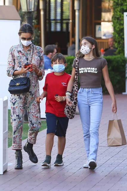 Alessandra Ambrosio Casually Dressed Takes Her Two Kids Out for Lunch and Shopping