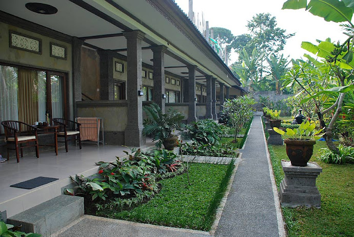 Jardín de hotel