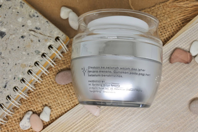 Packaging Westcare Glowing Moist Cloud Creme