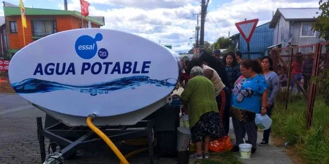 Essal entregando agua durante corte de suministro