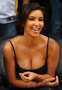 Kim Kardashian Baby Bump Photo Earn $300.000 (kim kardashian pregnant photo)