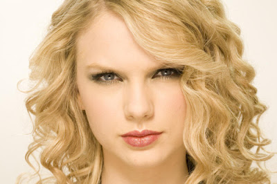 Taylor Swift, Singer