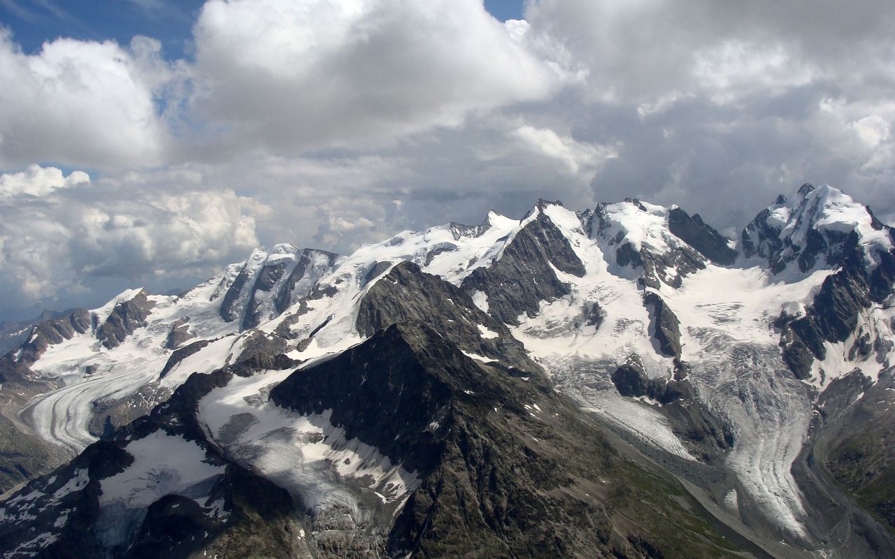Peisaje De Iarna Imagini De Iarna Muntii Alpi Elvetia