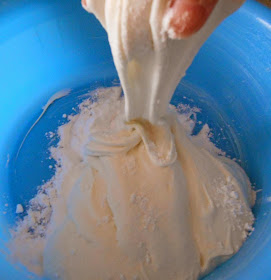 Mix the melted marshmallow with sifted icing sugar
