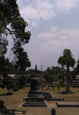 halaman candi Sojiwan