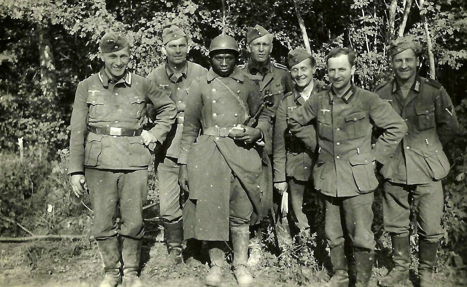 Ultimate Collection Of Rare Historical Photos. A Big Piece Of History (200 Pictures) - Germans posing
