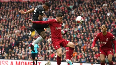 Liverpool Rescues a Draw Against Arsenal in Spectacular Premier League Clash