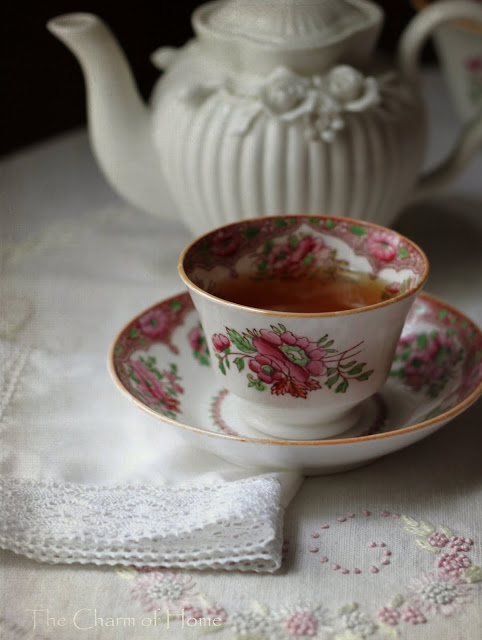 Spring Tea: The Charm of Home