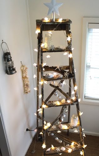 Coastal Christmas -A Round up of Top Festive Rooms 
