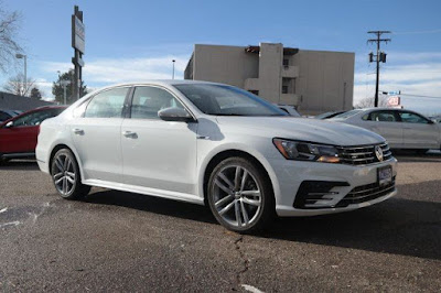 2018 Volkswagen Passat features many safety features.