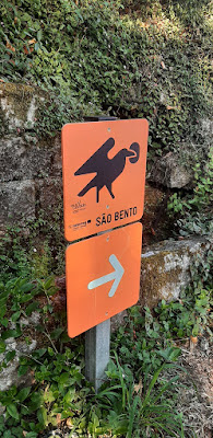 Placa de Sinalização para os peregrinos de São Bento da Porta Aberta