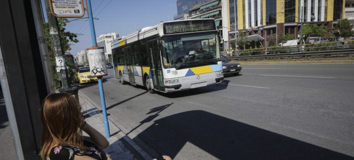 Τρόμος: Aγνωστοι πετάνε πέτρες σε λεωφορεία -Τη νύχτα πυροβόλησαν με αεροβόλο στη Συγγρού