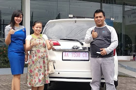 Beli Mobil Baru, Biasanya Orang Indonesia Seminggu Sebelum Lebaran Beramai ramai Untuk Beli  Kata Toyota