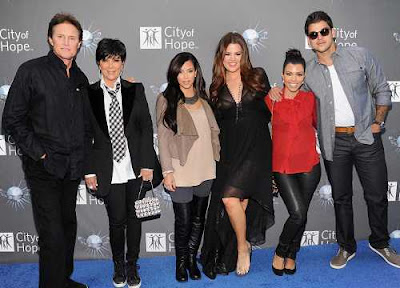 From B to C : Akhir Kisah Pahlawan AmerikaBruce Jenner, Kris, Kim, Khloe, Kourtney and Robert Kardashian