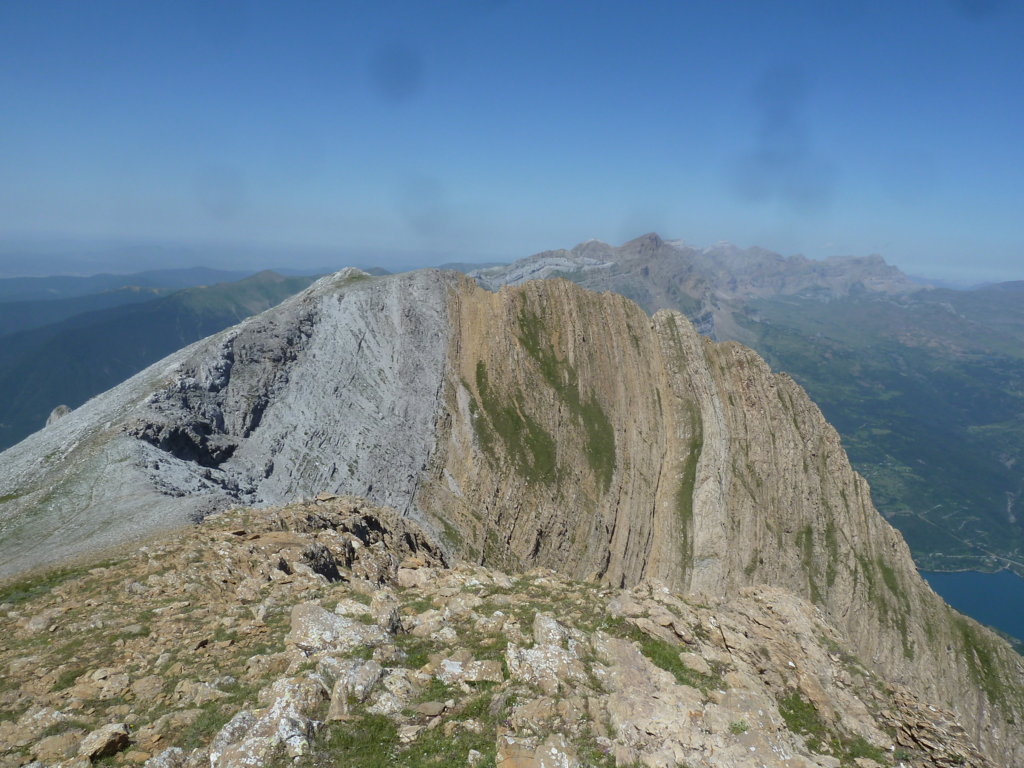 PEÑA ROYA (2.578m) y PEÑA BLANCA, 2.555m (El parapente de Te P1250288%20%28FILEminimizer%29