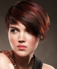 1. Maroon Hair Highlights