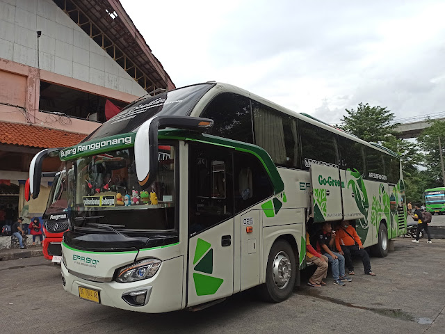 bus-epa-star-terminal-kampung-rambutan