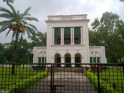 Dakkhindihi Tagore Complex