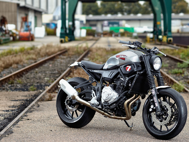 Yamaha XSR700 Super 7