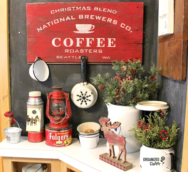 2018 Christmas DIY Decor Christmas Tour #stencils #oldsignstencils #upcycle #buffalocheck #rusticChristmas #ornaments #Christmasdecor