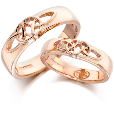 Beautiful Rose Gold Rings Photo