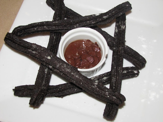 FTW! Blog, Xocolat, Greenhills Promenade, #FTWeats, #FTWblog, spanish, food trips, #02eatdrink, churros con xocolat