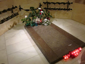 Tomb of Antoni Gaudí in the crypy of Sagrada Familia