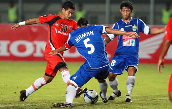 Prediksi Pertandingan Persija vs Persib 27 Mei 2012, Prediksi Pertandingan Persija VS Persib Hari ini 27 Mei 2012, Persija vs Persib 27 Mei 2012