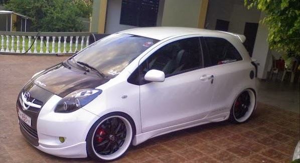 Modifikasi Mobil Toyota Yaris RS 2007 Tabloid Ototrend