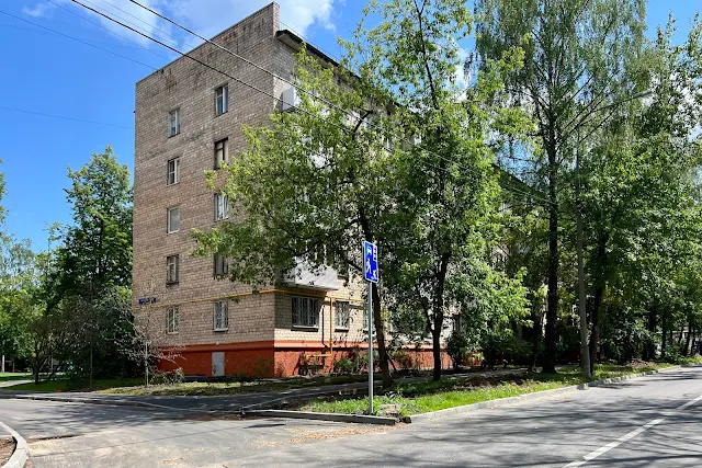 3-й Кирпичный переулок, жилой дом 1964 года постройки
