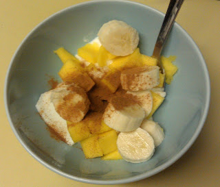 mangoes, bananas, cinnamon, greek yogurt, healthy breakfast, quick snack, light snack, easy snack, plain yogurt