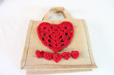 crochet, granny square, heart, tote bag, no-sew, free crochet pattern