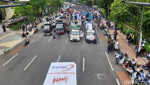 Kecewa UMK 2021 di Jatim, Buruh Ancam Kembali Turun ke Jalan