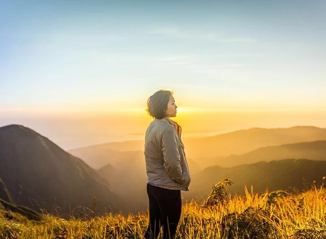 Bukit Pergasingan Lombok : Wisata Negeri Atas Awan di Sembalun