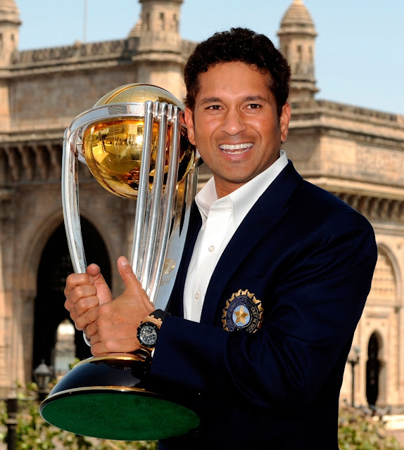  Sachin Tendulkar With World Cup Trophy