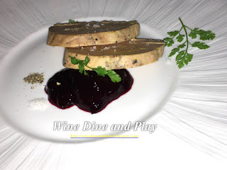 Duck liver to extreme intense in this foie gras with a beet and liquor jelly