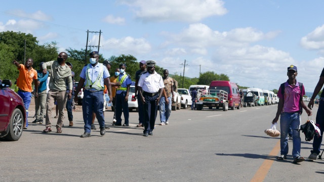 Polícia sul-africanas impede entrada de moçambicanos ilegais naquele país