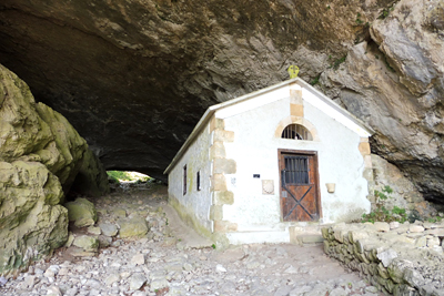 Ermita y túnel de San Adrián