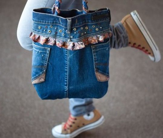 Purse made out of old jeans. : r/upcycling