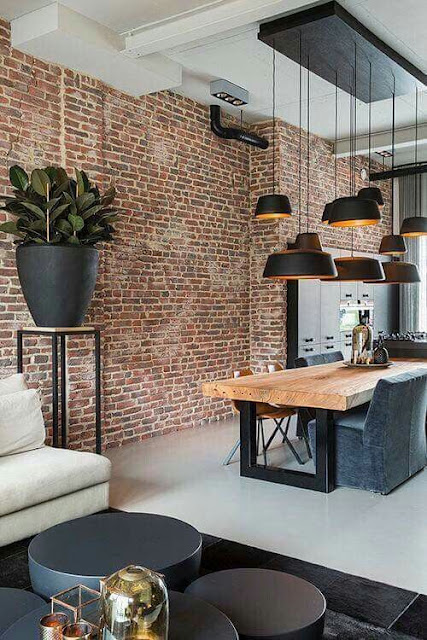 Loft moderno com papel de parede de tijjolinhos