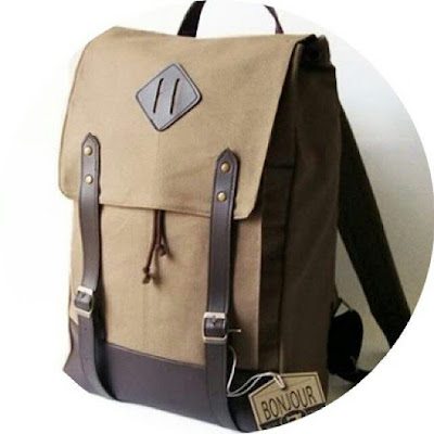 Penjual Tas ransel,