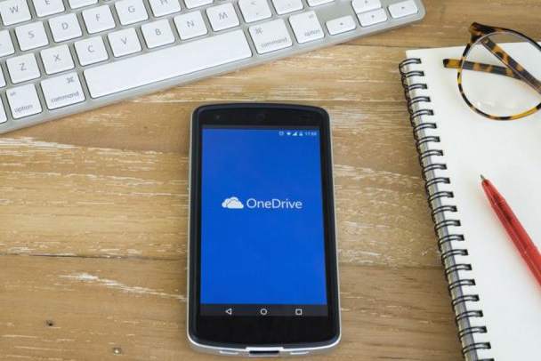 ميزات جديدة قادمة لتطبيقات OneDrive و Office Mobile في نوفمبر