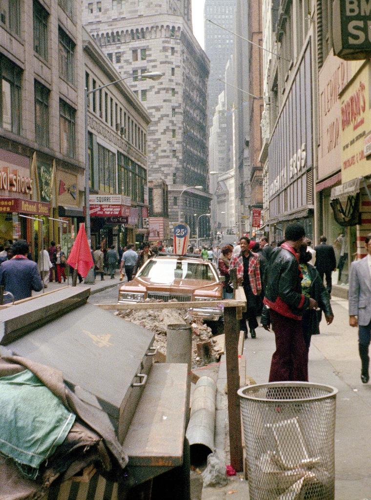 Street Scenes of New York City in the 1970s ~ vintage everyday