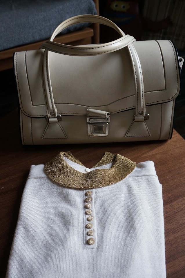  un sac des années 60 et un pull lurex / laine  60s handbag / mod sweater