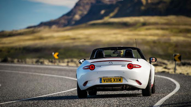 Winter came: overcome Iceland in the MX5