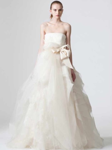 vera wang bridesmaid dresses 2010. Vera+wang+bridal