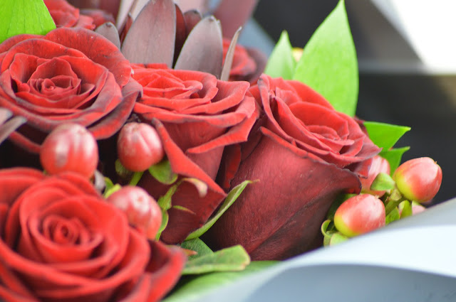 Lovelaughslipstick Blog - Valentines Day Flowers from Prestige Flowers