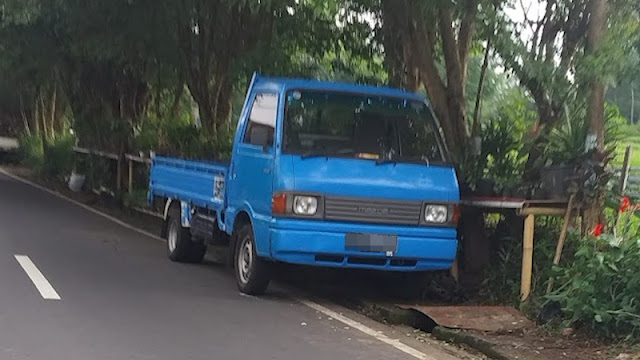 Mazda Bongo pickup Indonesia